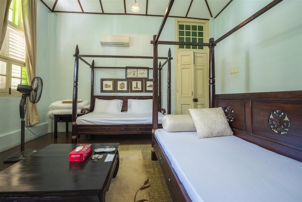 Palanquinn Heritage Suites George Town Eksteriør bilde