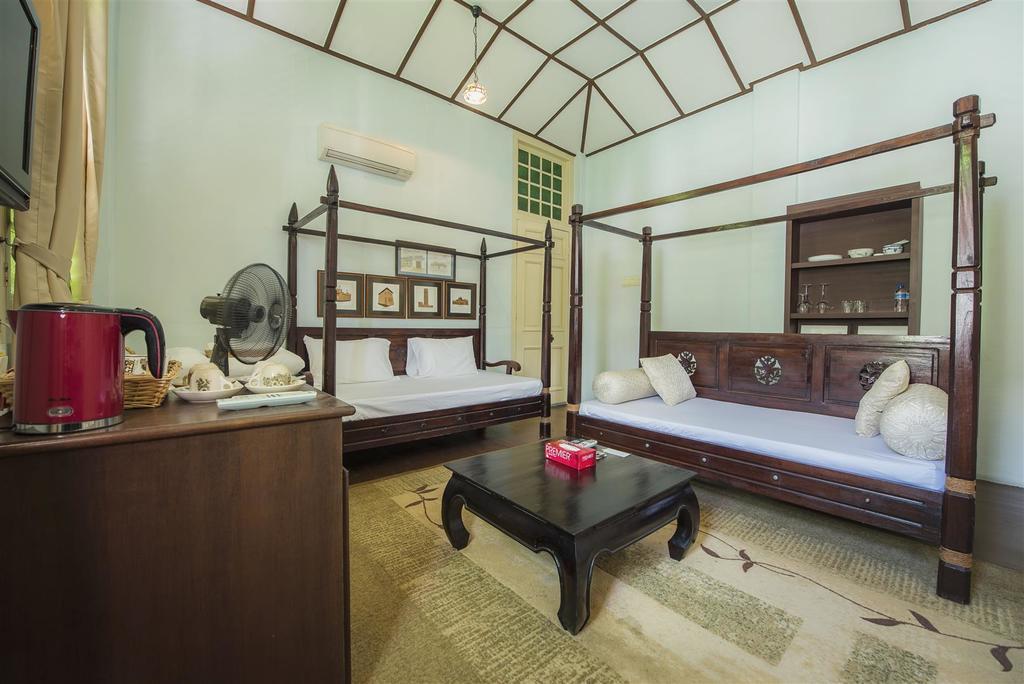 Palanquinn Heritage Suites George Town Eksteriør bilde