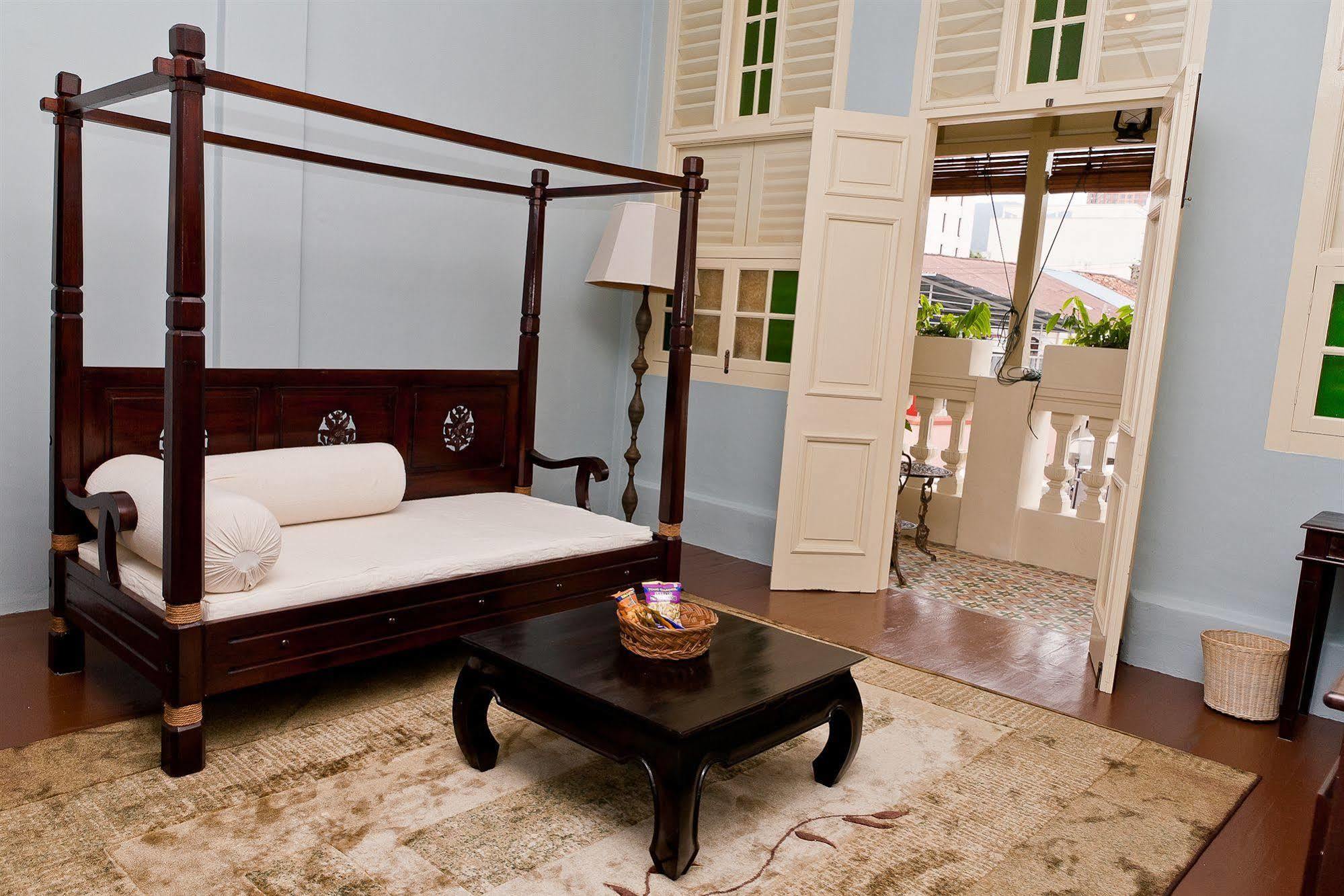 Palanquinn Heritage Suites George Town Eksteriør bilde